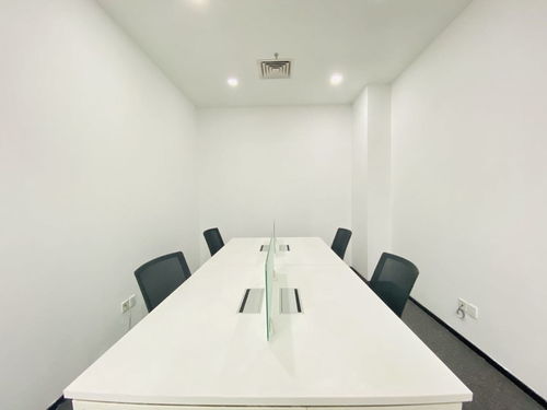 建外SOHO精装全配办公室 大气前台，即租即用，高效办公首选